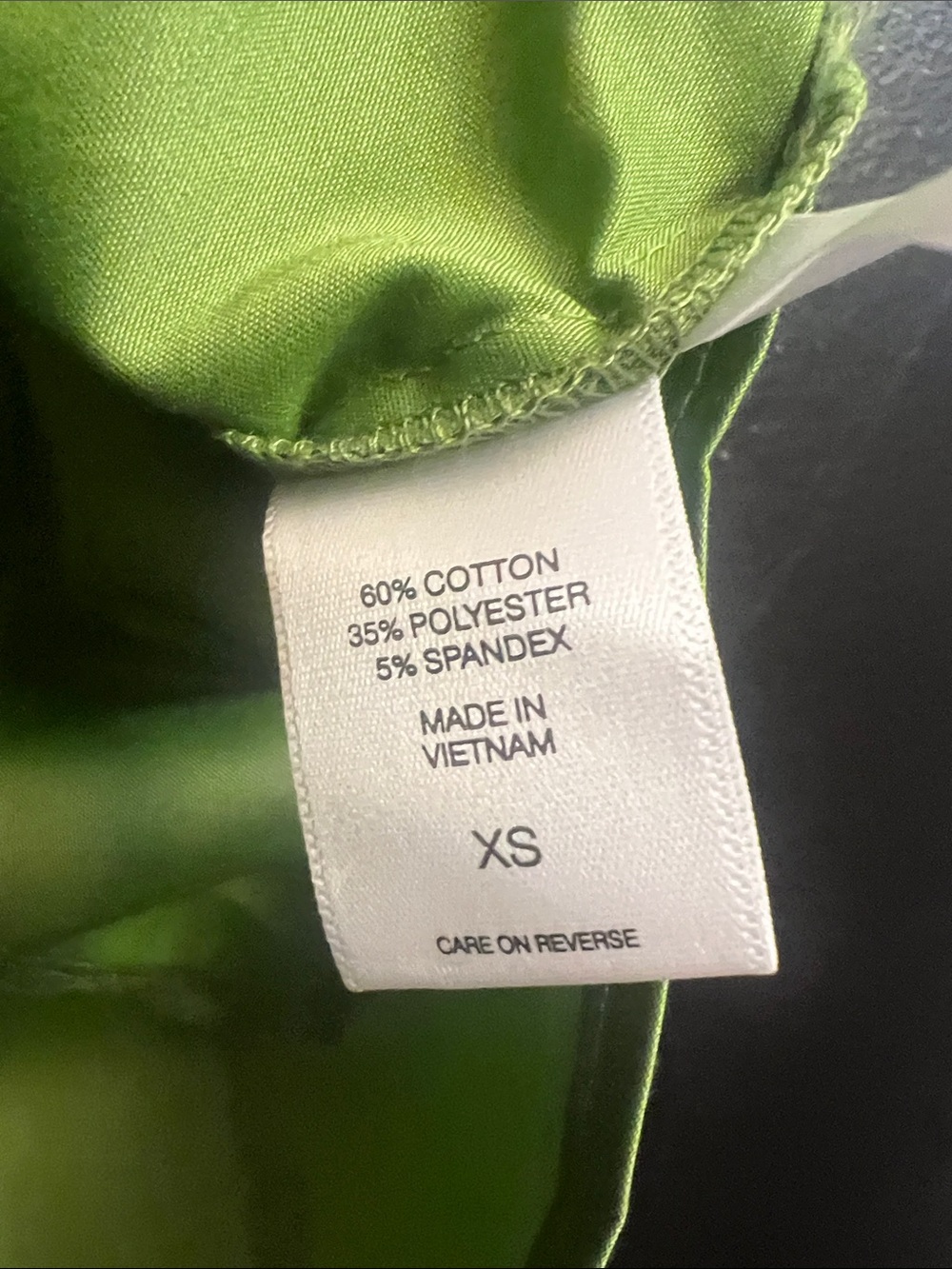 NY&Co Leaf Green Short Sleeve Silver Button-Up Blouse - Picture 4 of 5